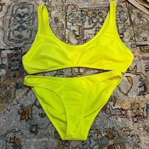 Volcom V-neck Bikini - Neon Yellow - Size Small/Medium